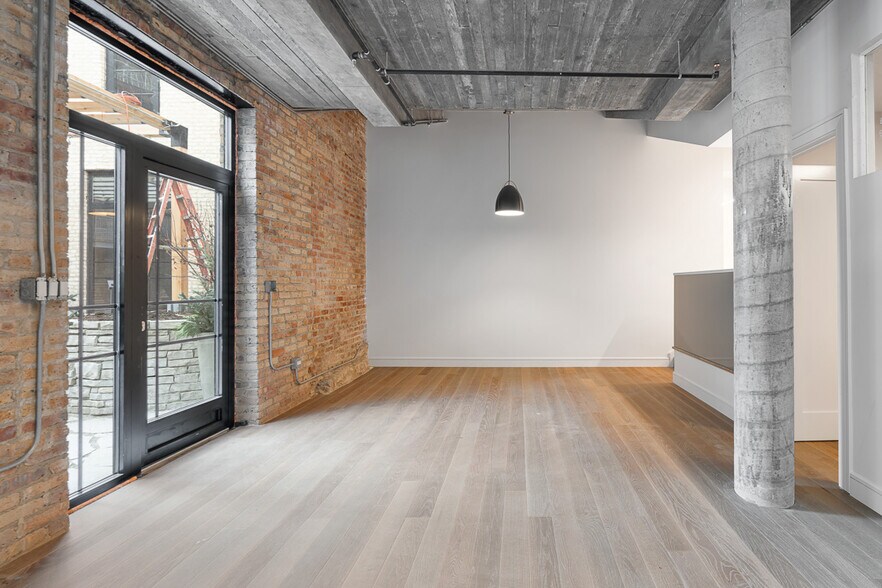 Building Photo - 1810 N Wells St