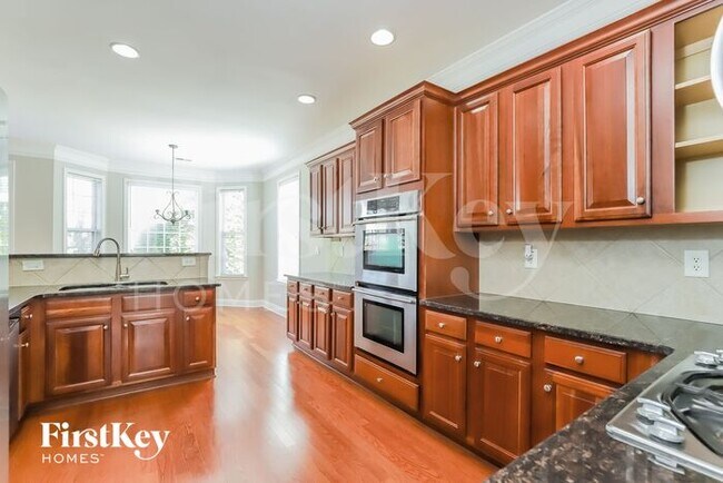 Building Photo - 3453 Blanding Ct