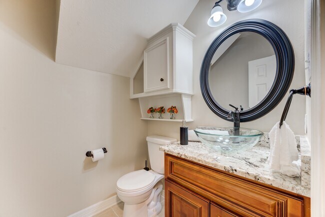 Building Photo - 130 E Capstone Cir