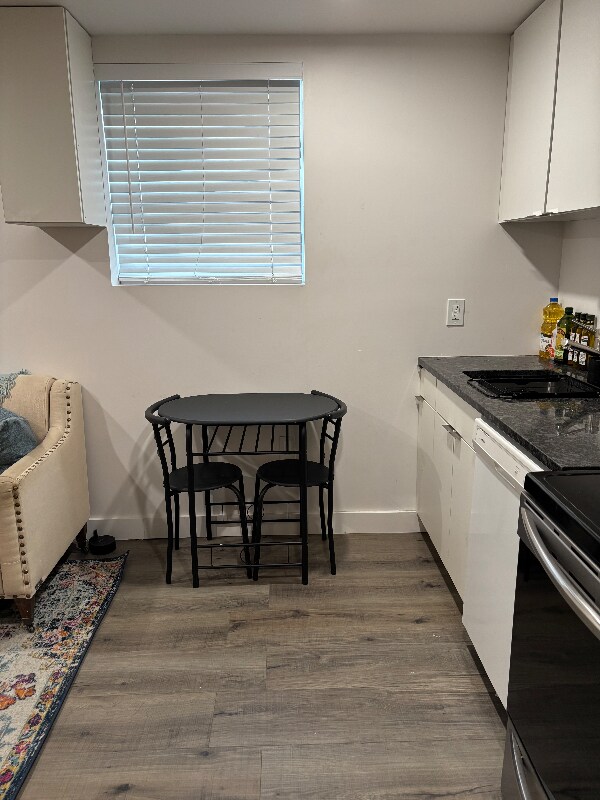 Building Photo - 745 Decatur St NE