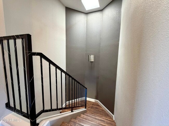 Building Photo - 10232 N 12th Ct