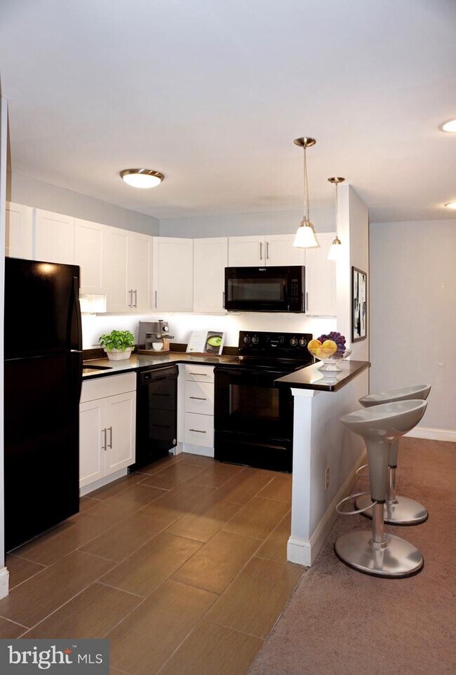 Building Photo - 110 Belmont Ave