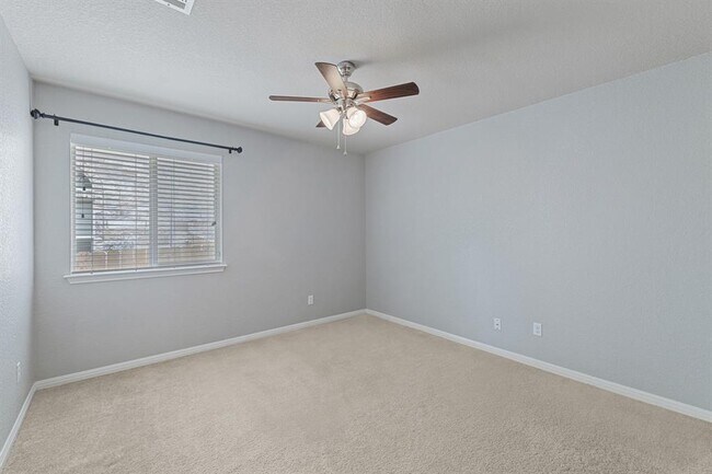 Building Photo - 410 Brazoria Trail