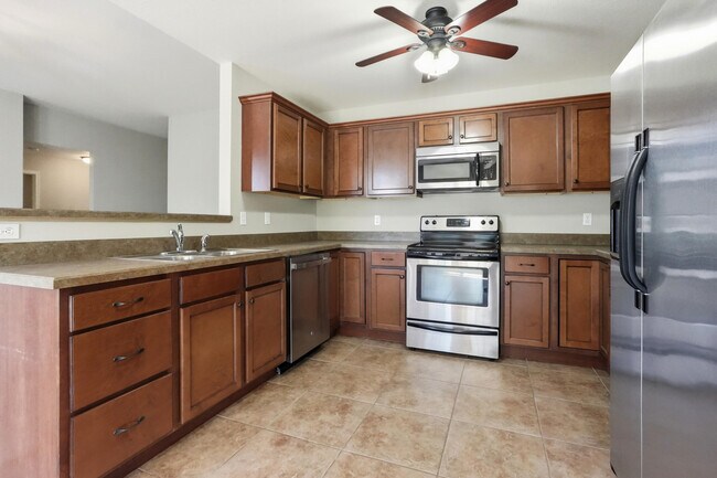 Building Photo - 300 Reedsport Ridge