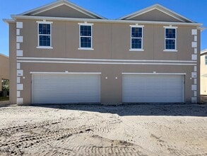 Building Photo - 500 L M Davey Ln