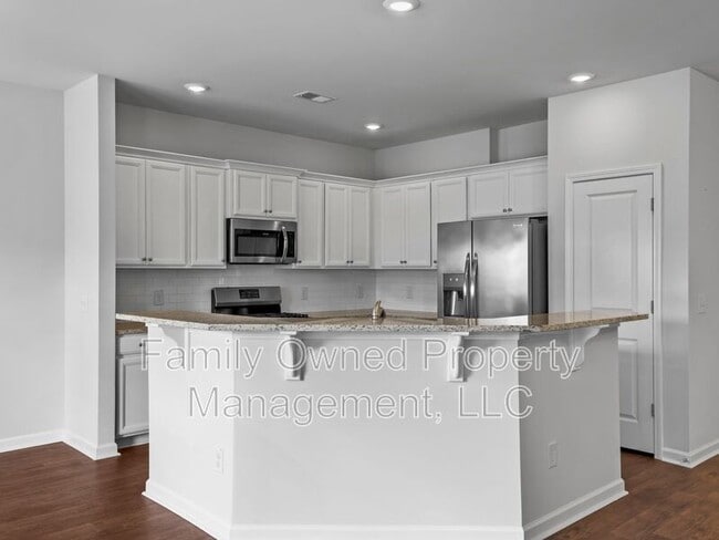 Building Photo - 209 Firewheel Ct