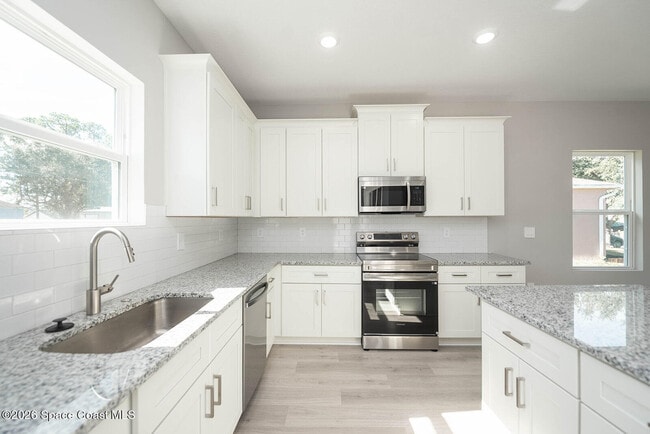 Building Photo - 1106 Homer St NW