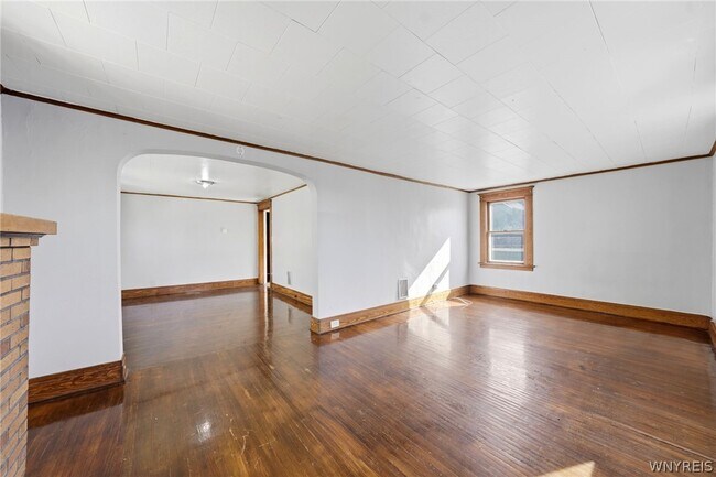 Building Photo - 220 Dartmouth Ave