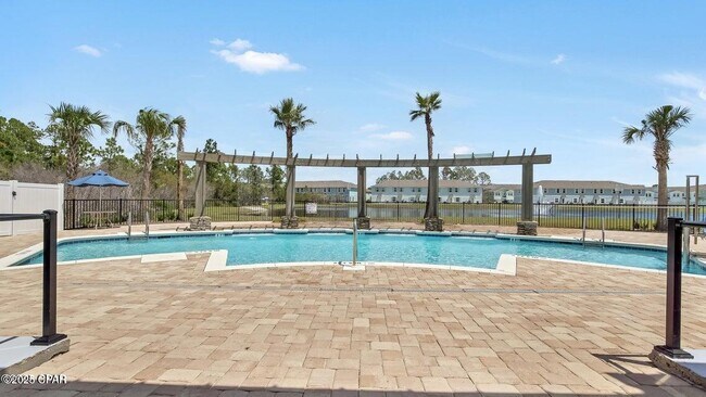 Building Photo - 7456 Shadow Lake Dr