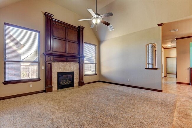 Building Photo - 9209 SW 30th St