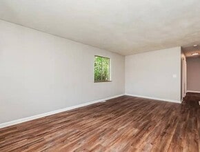 Building Photo - 1740 Windemere Dr