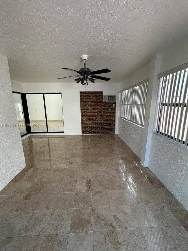 Building Photo - 1281 SW 124th Ct