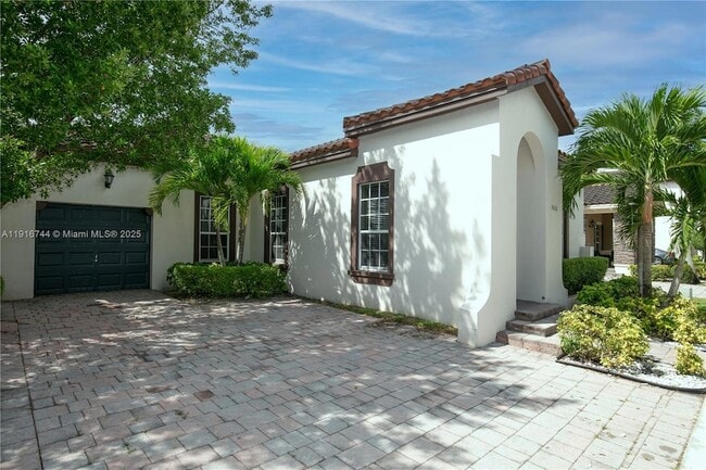 Building Photo - 9036 SW 170th Pl