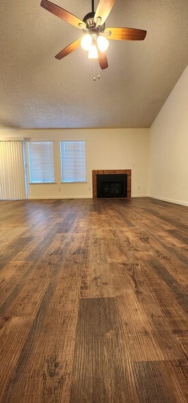 14'x22' Living Room - 4629 N Charles Ave