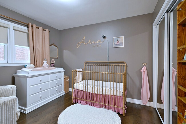 Building Photo - 2307 Edna Ave