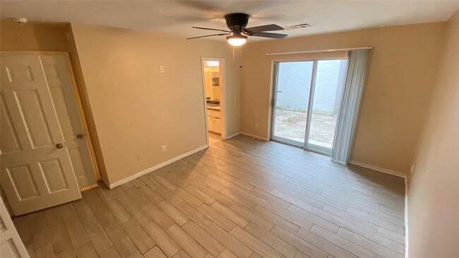 Building Photo - 4714 N Cashel Cir