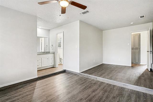 Building Photo - 2705 Warren Ln