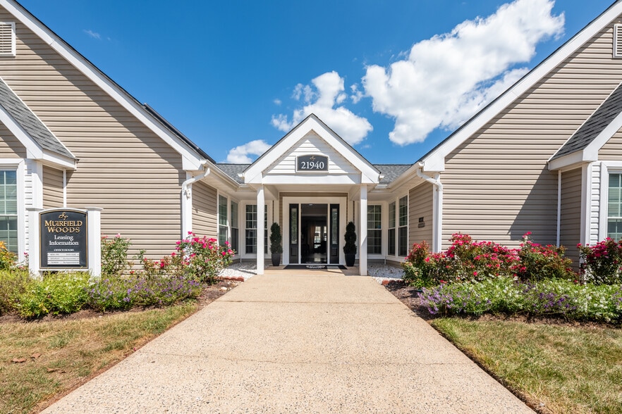 Primary Photo - Muirfield Woods Apartments