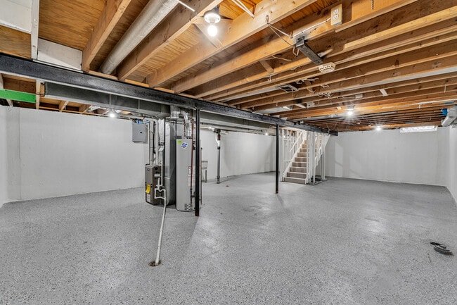 Building Photo - 20540 Colman St