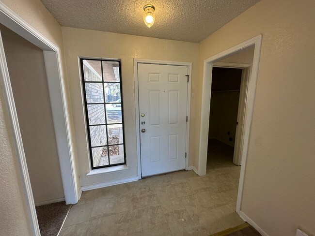 Building Photo - COMING SOON !