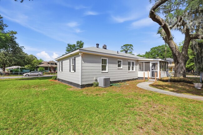 Building Photo - 2229 Tennessee Ave