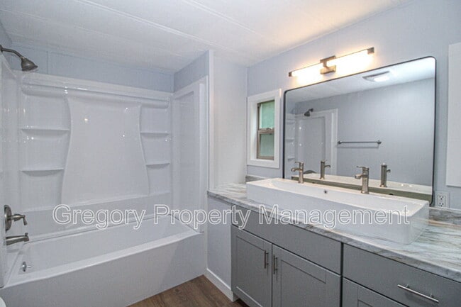 Building Photo - 19505 129th Ave NE