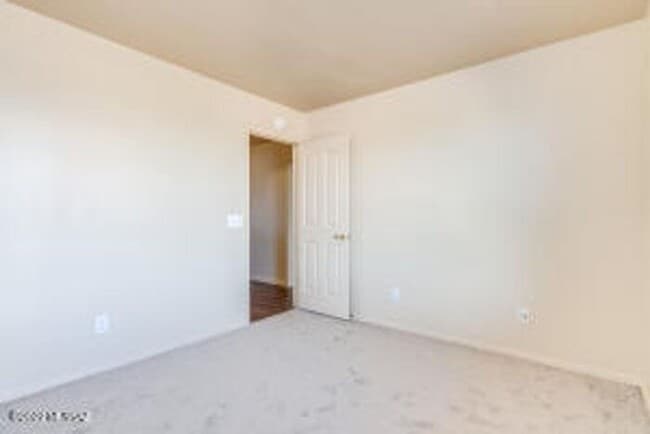 Building Photo - Bright, Spacious Living in Julian Ranch