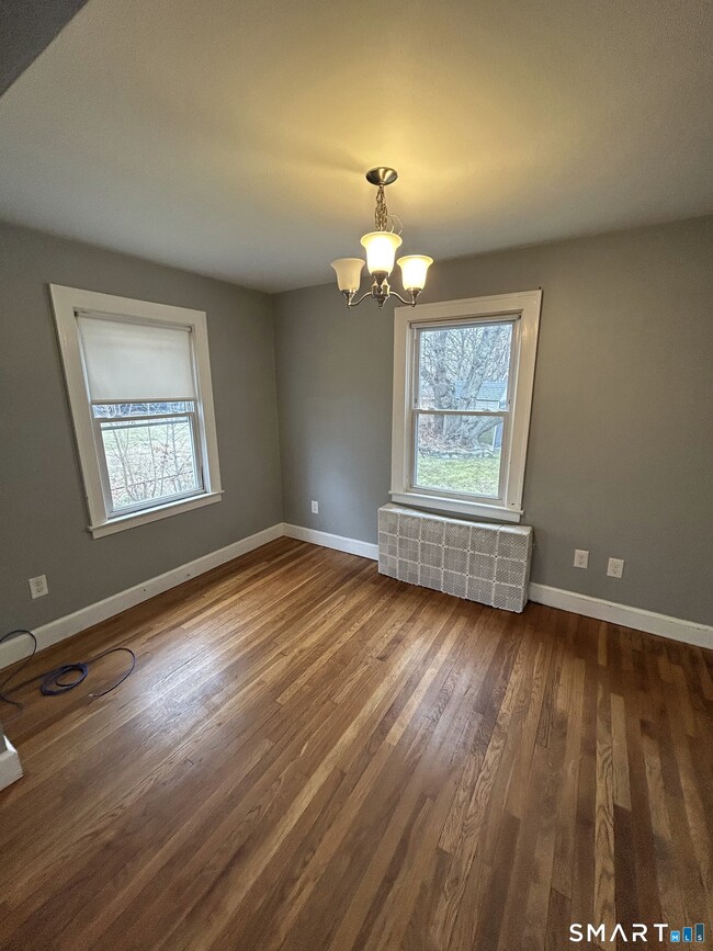 Building Photo - 62 W Elderkin Ave