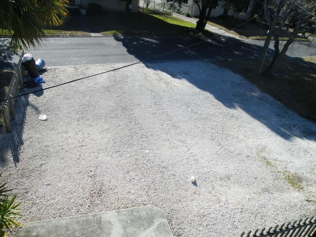 Building Photo - 1736 Naldo Ave