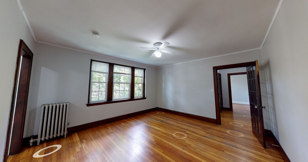 Building Photo - 119 College Ave