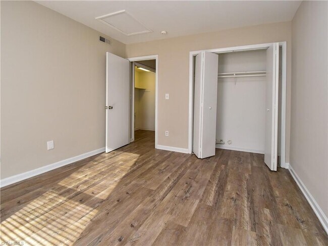 Building Photo - 1811 Saffron Pl