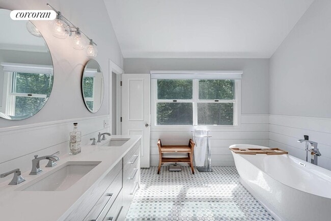 Building Photo - 2 Mountain Laurel Ln