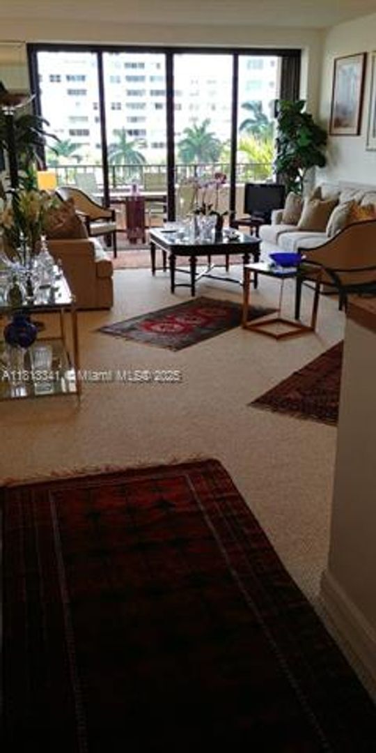 Building Photo - 251 Crandon Blvd