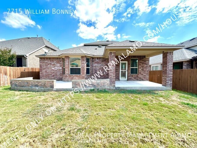 Building Photo - **MOVE-IN SPECIAL** Gorgeous 3 Bedroom Hom...