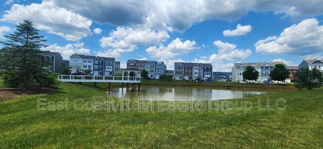 Building Photo - 408 Slick Terrace