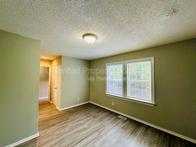 Building Photo - 1404 Church St