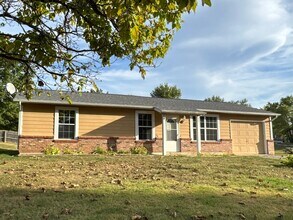 Building Photo - 3 Bed 2 Bath House For Rent in Winfield, MO