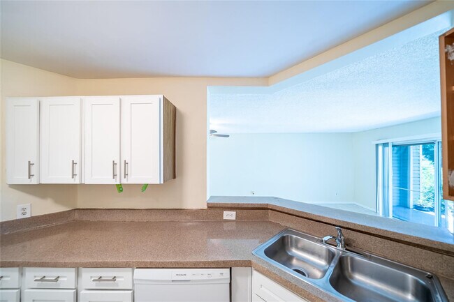 Building Photo - 3453 NW 44th St