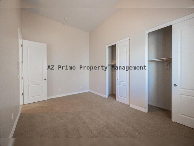 Building Photo - 2902 E Gary Way