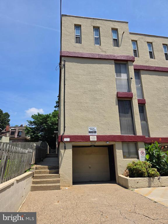 Building Photo - 4037 Baltimore Ave
