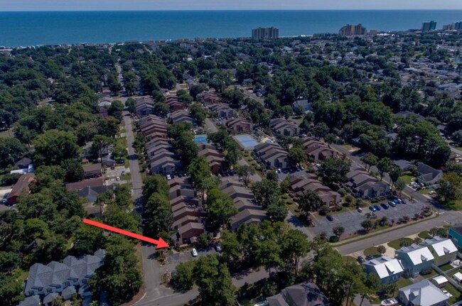 Building Photo - 617 13th Ave S