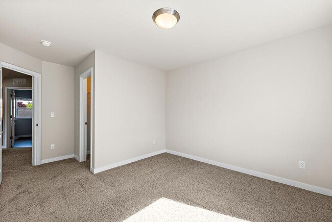 Building Photo - Modern 4-Bedroom Yelm Home with Covered Patio, Outdoor Fireplace & Office/Flex Space!