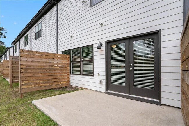 Building Photo - 1341 Parc Bench Rd