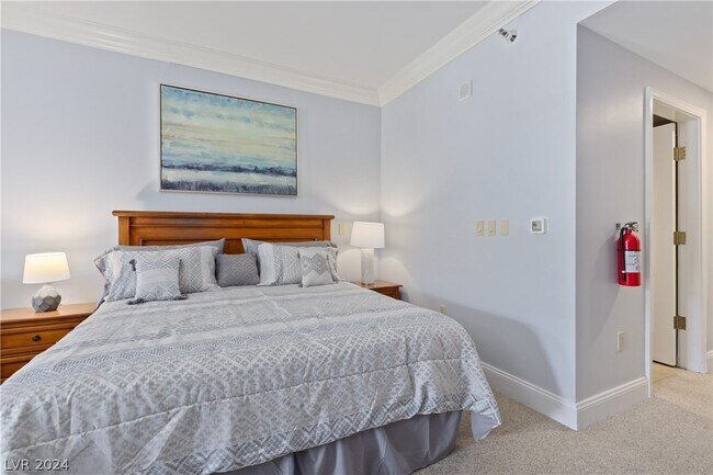 Building Photo - 30 Strada Di Villaggio