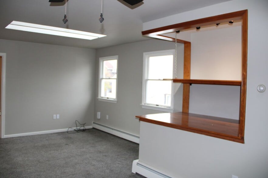 Building Photo - 130 N Mill St