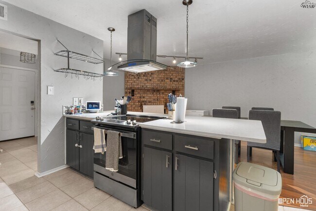 Building Photo - 4906 Colleen Dr