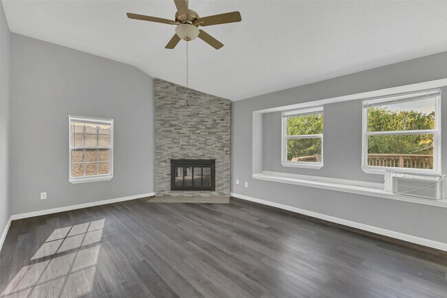 Building Photo - 18619 Haughland Dr