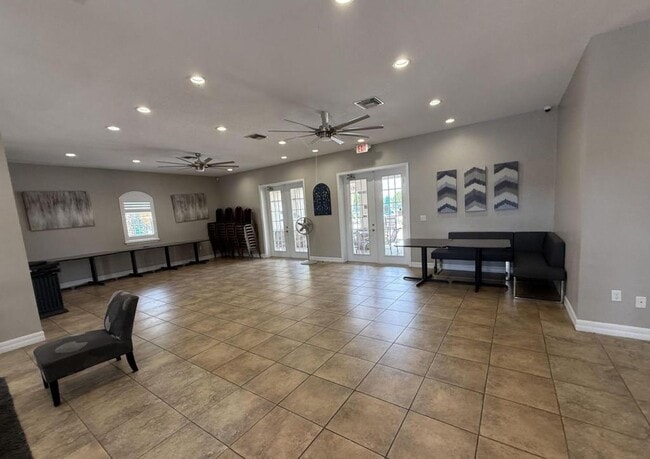 Building Photo - 9725 Southern Charm Cir