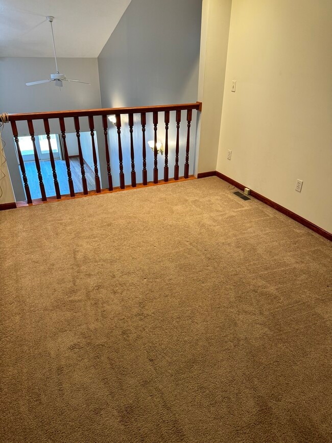 Building Photo - 5125 Echovale St NW