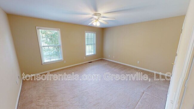 Building Photo - 863 McAbee Rd